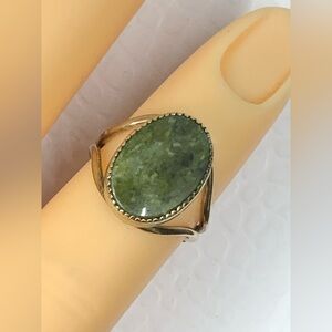 Vintage Signed 12k Gold Filled Burt Cassell Oval Jade Stone Split Shank Ring - 5